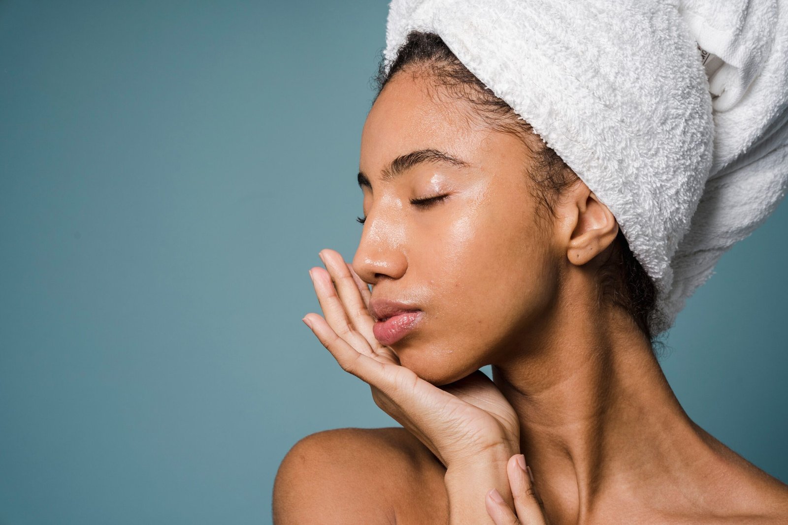 Skincare Routine for Oily Skin: The Complete Step-by-Step Guide (2026)